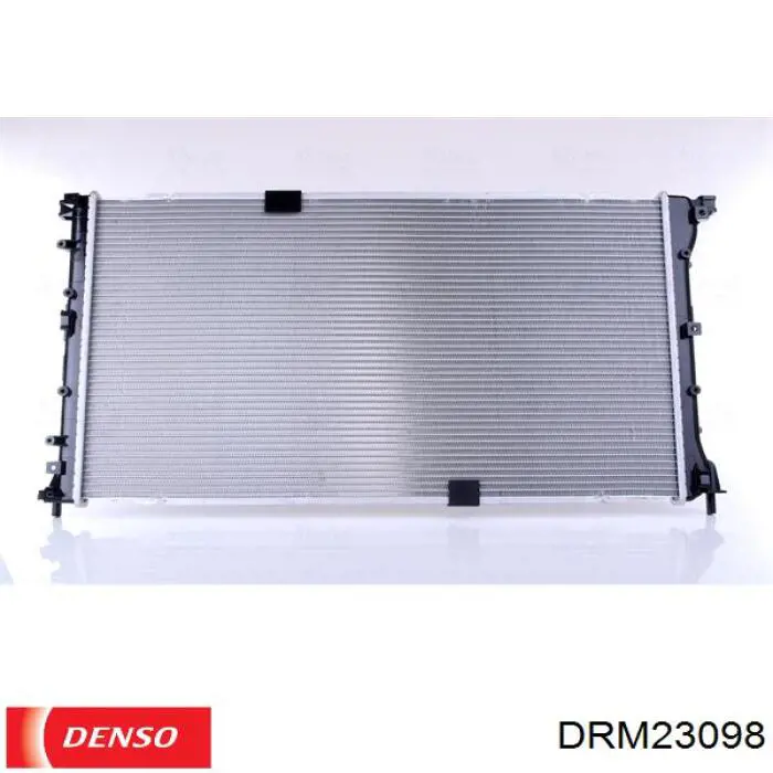 Радіатор охолодження двигуна DRM23098 Denso