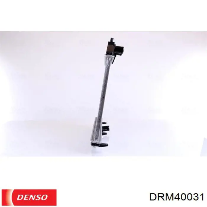 Радіатор DRM40031 Denso