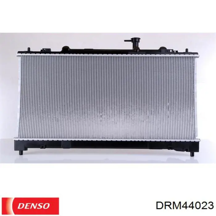DRM44023 Denso радіатор охолодження двигуна