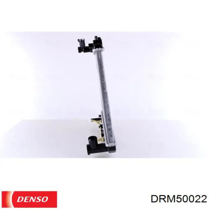 Радіатор охолодження двигуна DRM50022 Denso