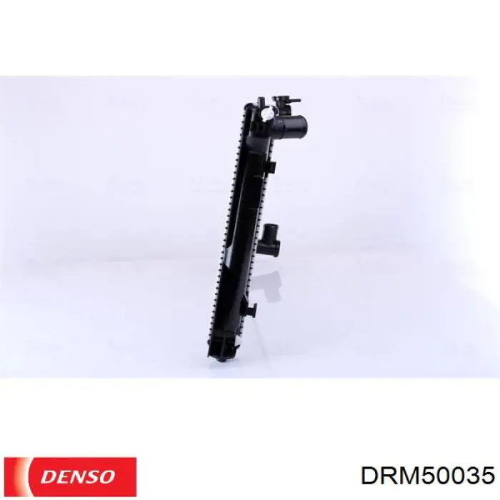 Радіатор охолодження двигуна DRM50035 Denso