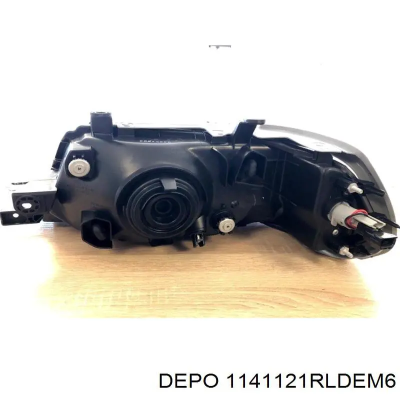 Фара права 1141121RLDEM6 Depo/Loro/Abakus
