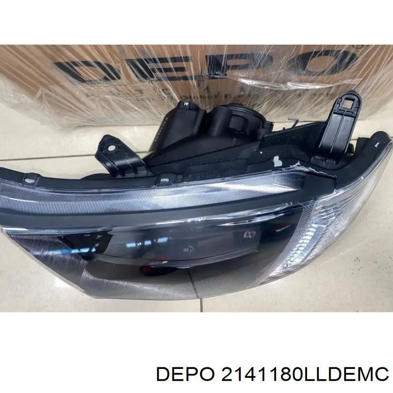 Фара дальнього світла в зборі Mitsubishi L 200 IV пікап (KA, KB) (2005 - 2015) ціна, від 63.61 USD