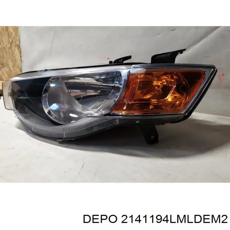 2141194LMLDEM2 Depo/Loro/Abakus Фара дальнього світла в зборі