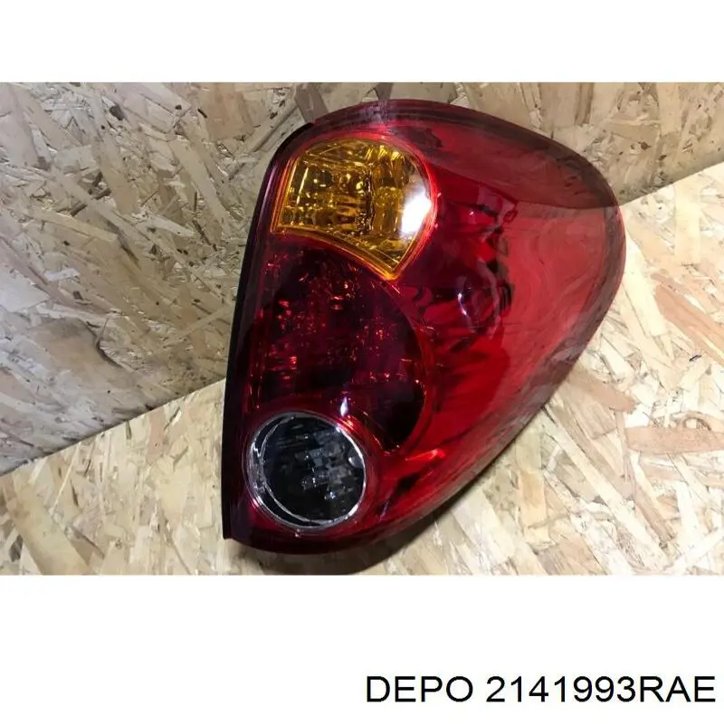 Купити ZMB1993R Signeda Задня права фара