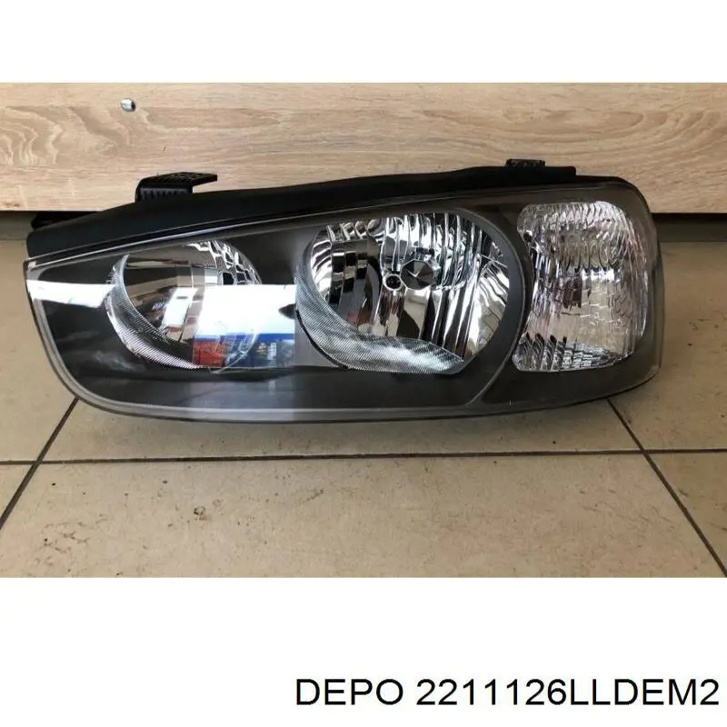 Фари Depo/Loro/Abakus 2211126LLDEM2 ціна, від 84.47 USD