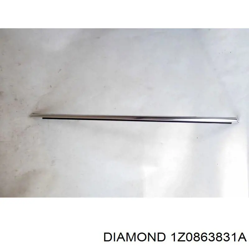 Обшивка капота Diamond/DPA 1Z0863831A ціна, від 26.36 USD