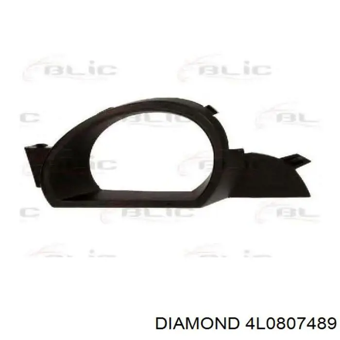 4L0807489 Diamond/DPA Заглушка протитуманок, ліва