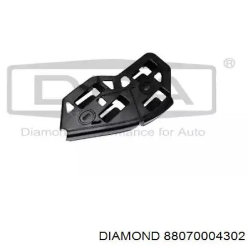 88070004302 Diamond/DPA Лівий кронштейн переднього бампера