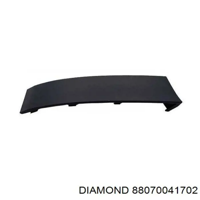 88070041702 Diamond/DPA накладка бампера переднього, права