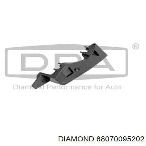 88070095202 Diamond/DPA Лівий кронштейн переднього бампера