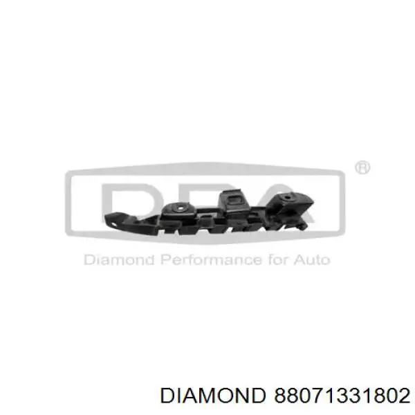 88071331802 Diamond/DPA Кронштейн бампера переднього, правий
