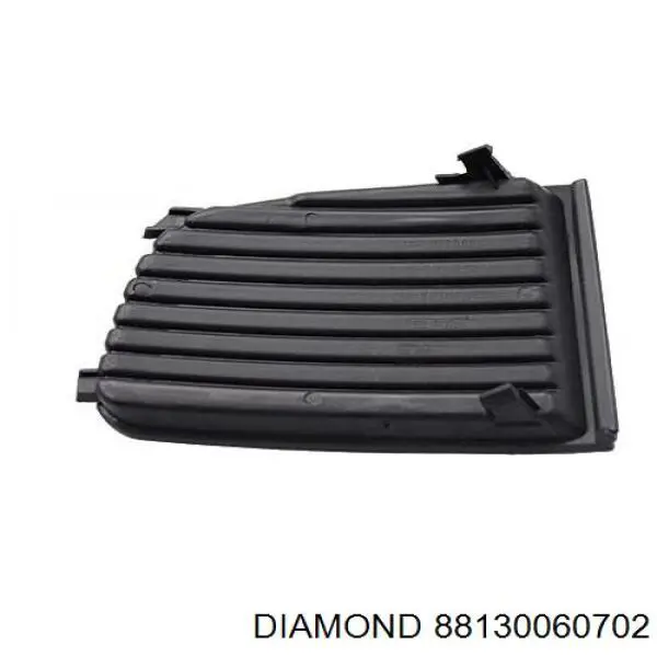 Купити 88130060702 Diamond/DPA Накладка бампера заднього, права