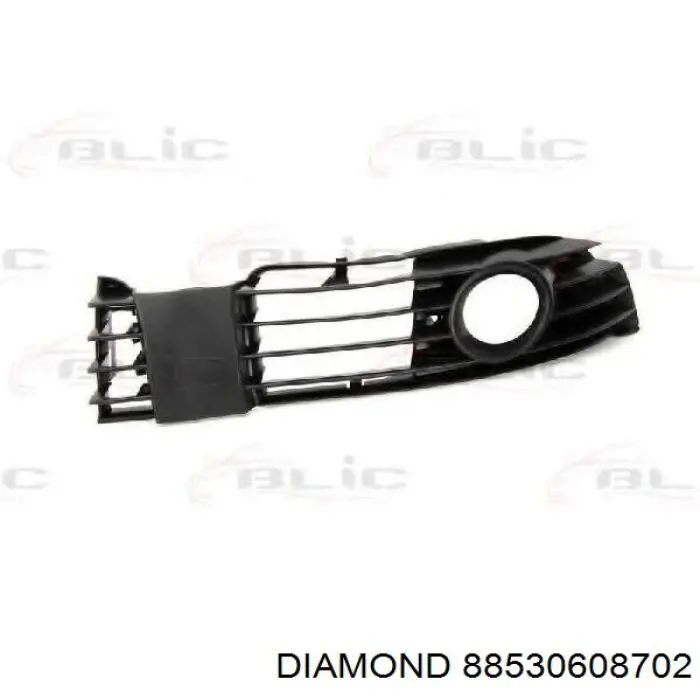 88530608702 Diamond/DPA Решітка переднього бампера, права