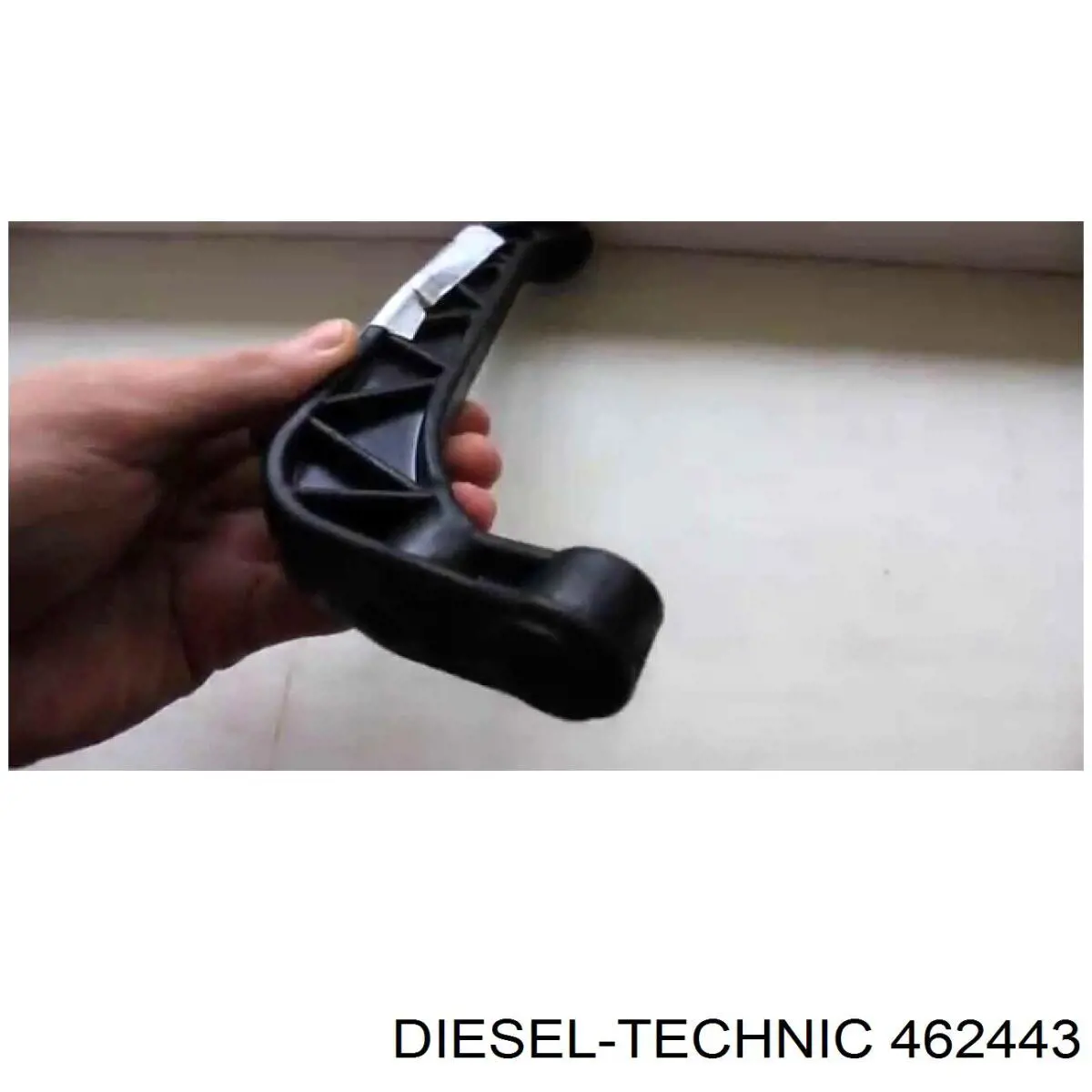 462443 Diesel Technic кронштейн бампера переднього, правий