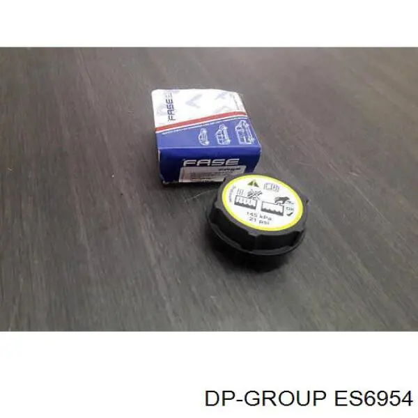 Кришка маслозаливной горловини ES6954 DP Group