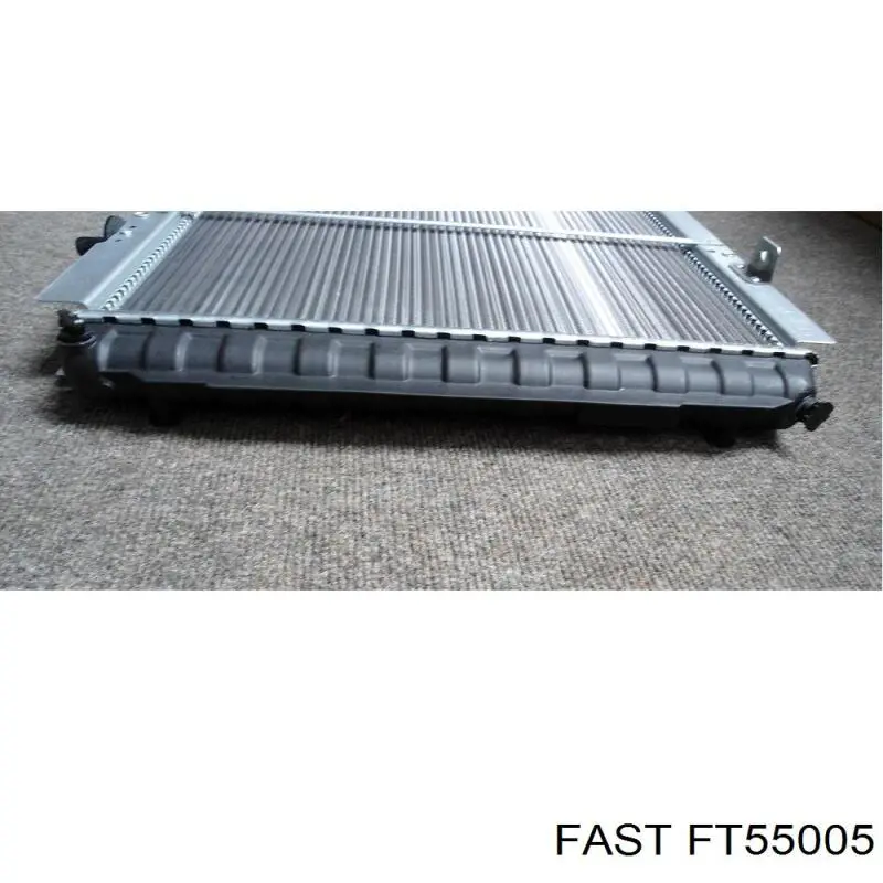 FT55005 Fast радіатор охолодження двигуна