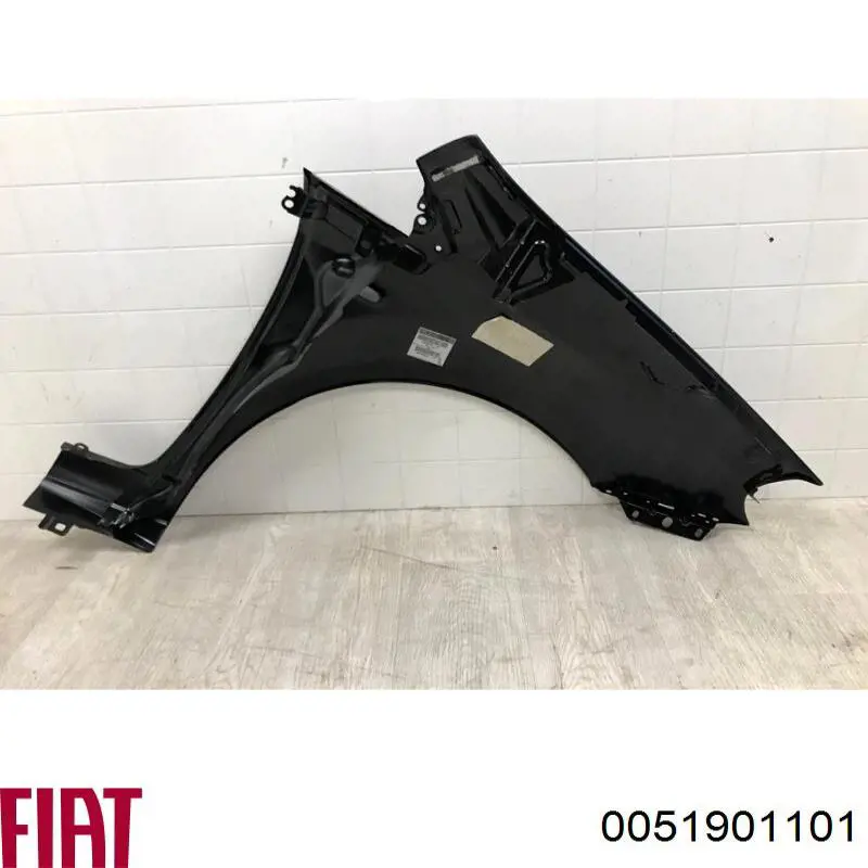 0051901101 Fiat/Alfa/Lancia Переднє ліве крило