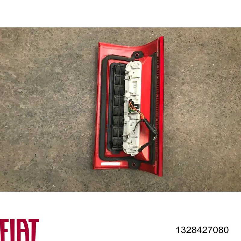Купити 1328427080 Fiat/Alfa/Lancia Задня права фара
