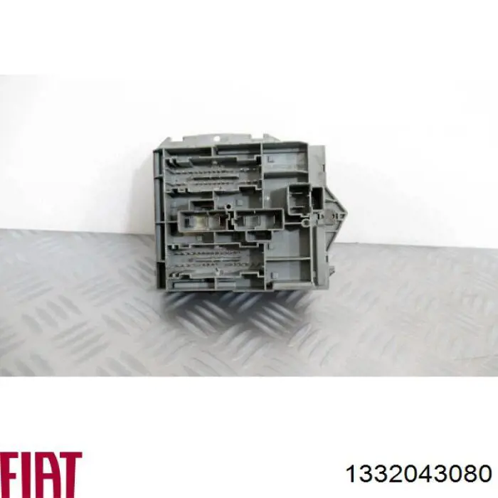 Блок запобіжників Fiat Ducato (244) (Фіат Дукато)