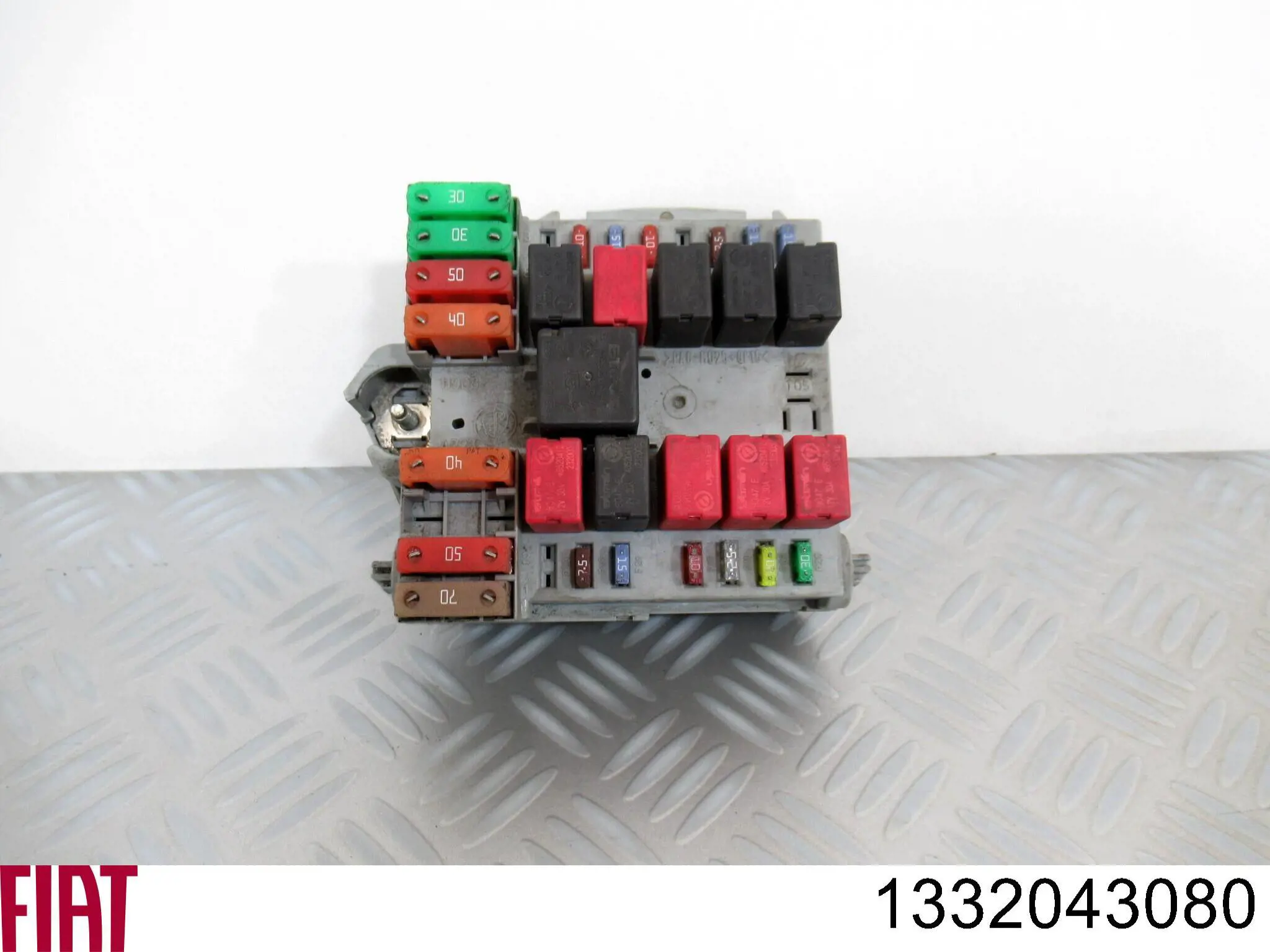 Купити 1332043080 Fiat/Alfa/Lancia Корпус запобіжників