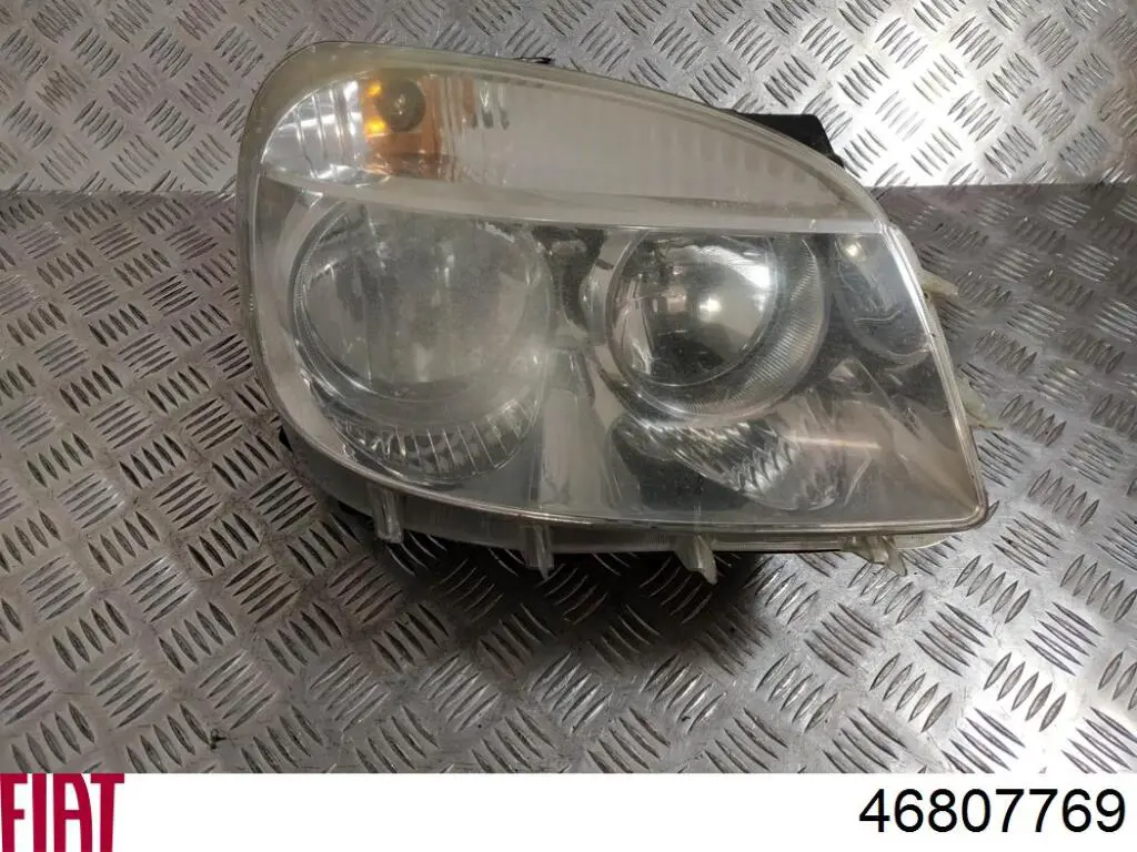 Фара передня права Autotechteile 5030192