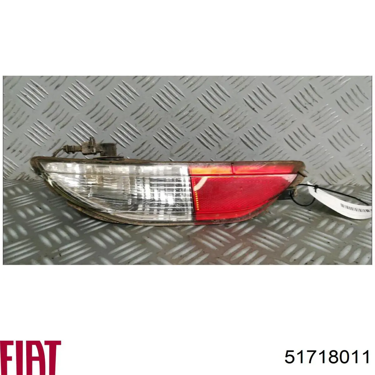 Купити 51718011 Fiat/Alfa/Lancia Ліхтар заднього бампера, правий
