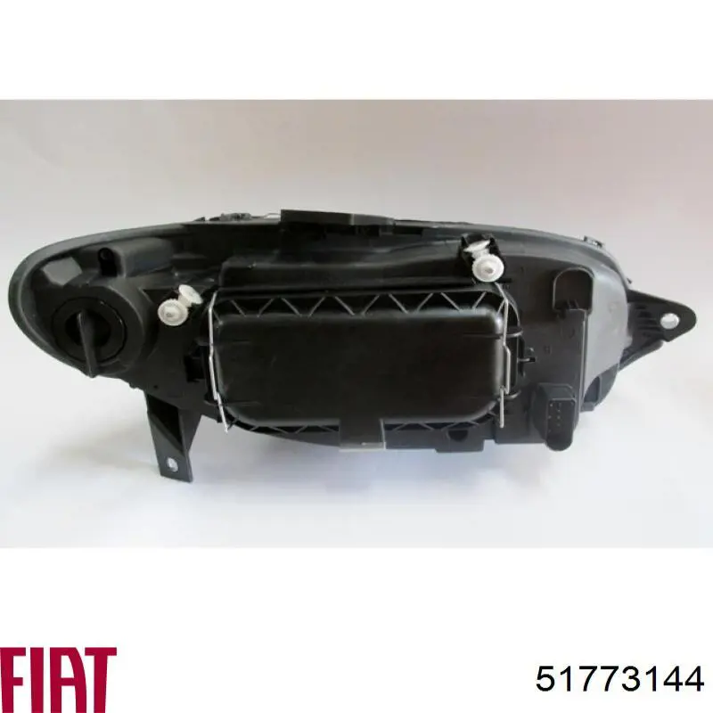 Фари TYC 20B092G56B ціна, від 132.39 USD
