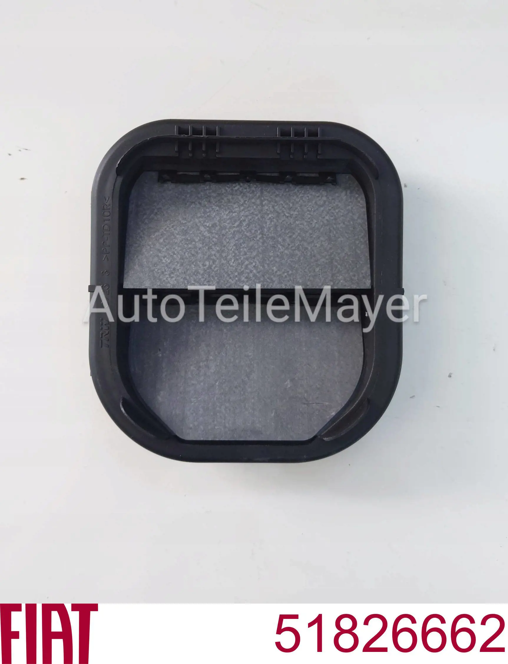 Решітка вентиляційна задня Fiat/Alfa/Lancia 51826662 ціна, від 5.07 USD