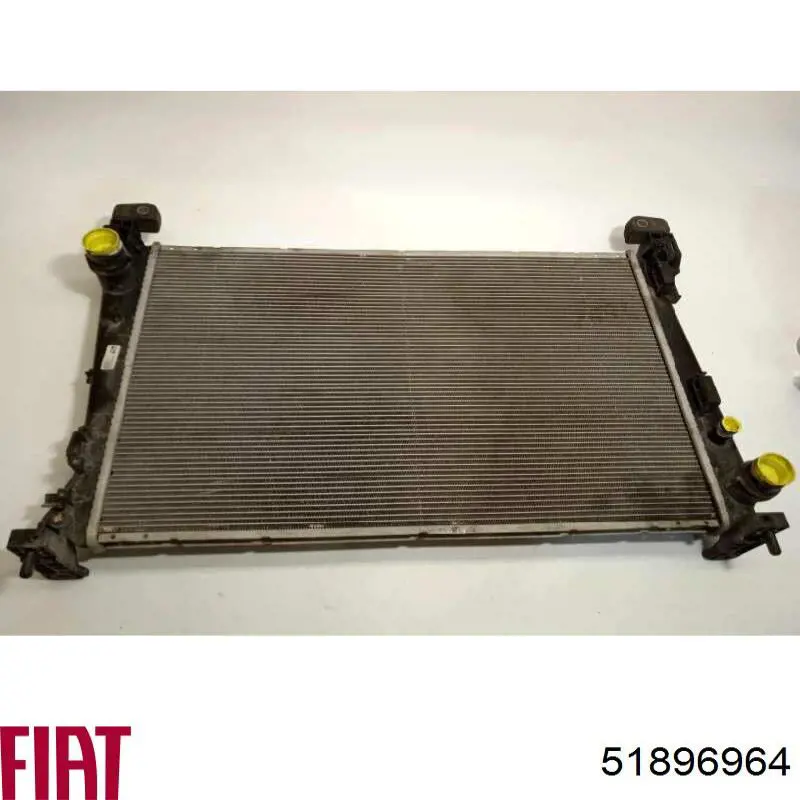 51896964 Fiat/Alfa/Lancia радіатор охолодження двигуна