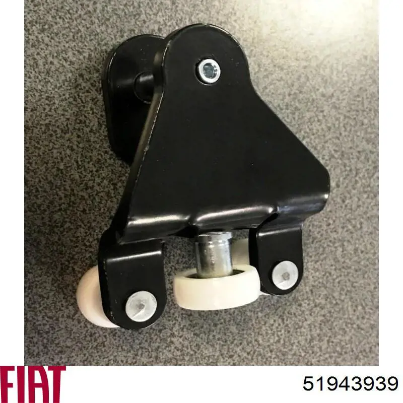 Ролик двері бічної/зсувної, правий нижній 51943939 Fiat/Alfa/Lancia