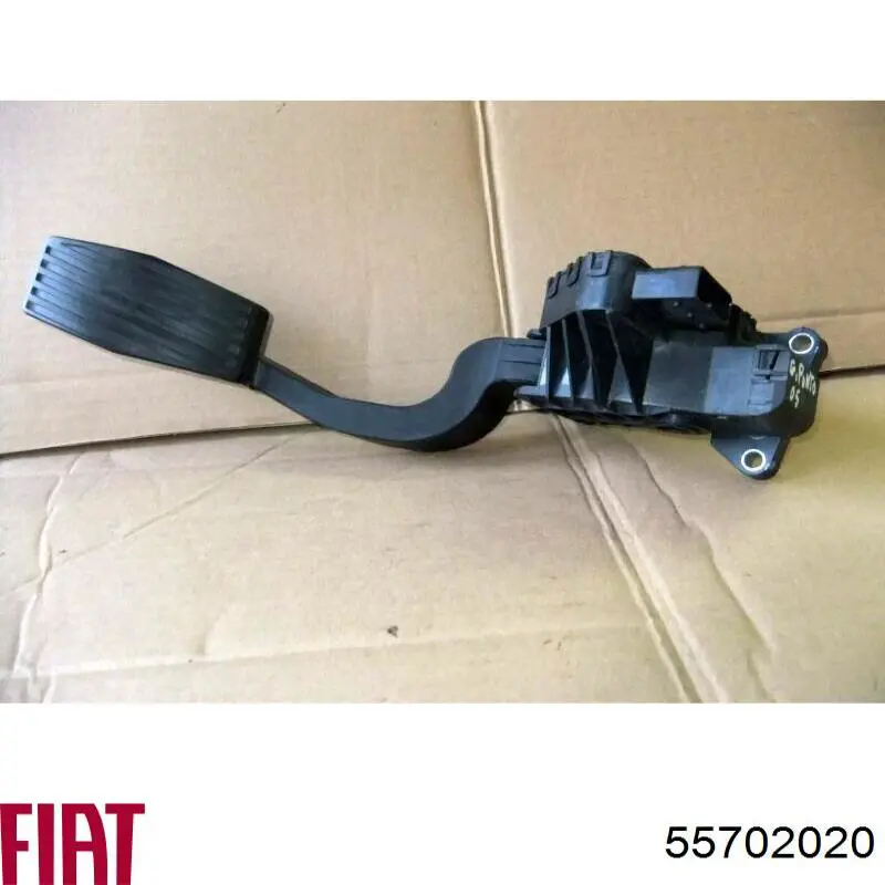 Підаль газу Fiat/Alfa/Lancia 55702020 ціна, від 22.80 USD
