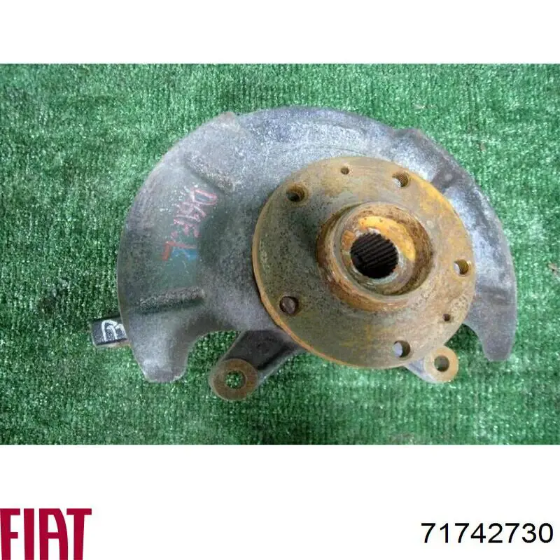 Купити 4515180J52 Suzuki Цапфа поворотна ліва