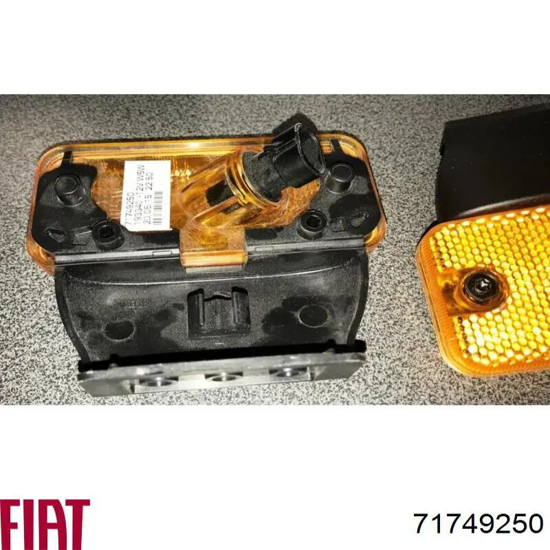 Габарит бічний (фургон) 71749250 Fiat/Alfa/Lancia