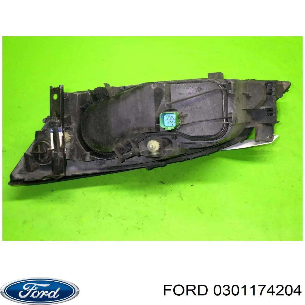 Купити 1305239177 Ford Права блок фара