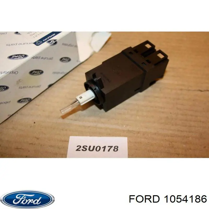 Резистор обігрівача Ford 1054186 ціна, від 32.10 USD