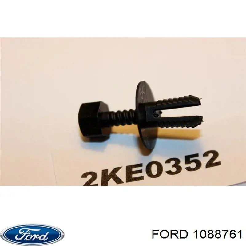 Автоскло Ford 1088761 ціна, від 0.70 USD