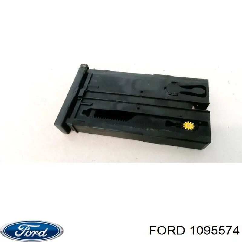 1095574 Ford ролик приводного ременя, паразитний