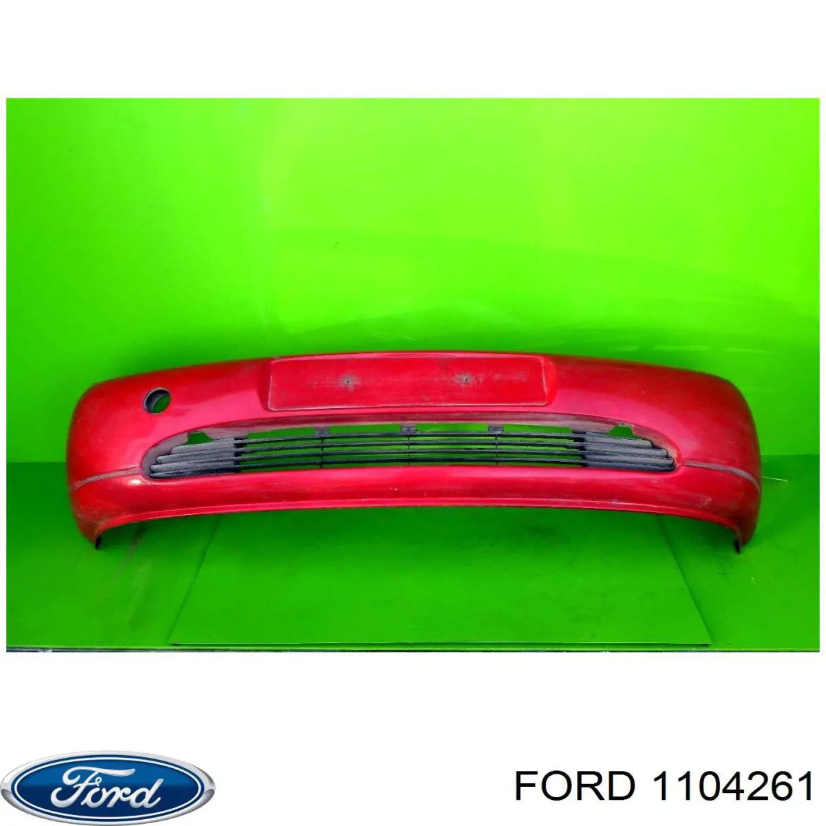 1104261 Ford бампер передній