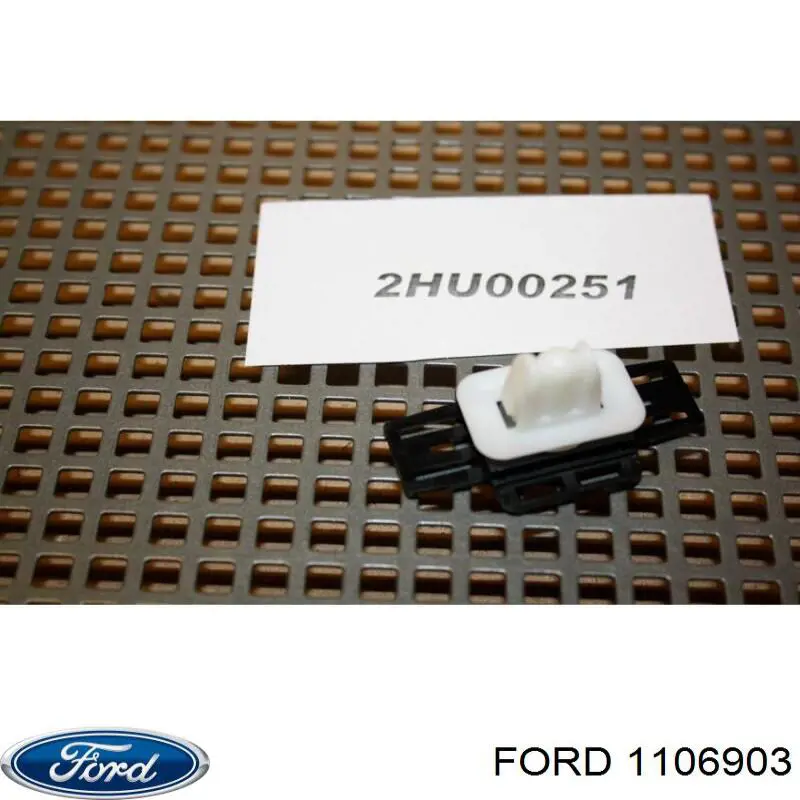 Автоскло Ford 1106903 ціна, від 1.06 USD