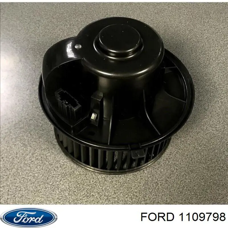 Купити 1109798 Ford Електродвигуни (електродвигун обігрівача) або розетка причепа штепсельная