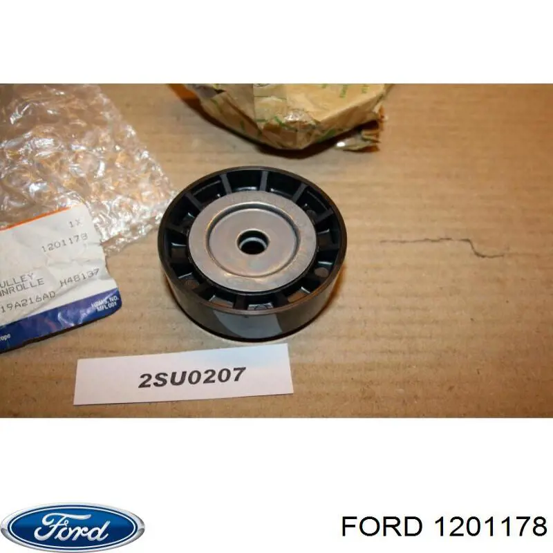 1201178 Ford ролик приводного ременя, паразитний