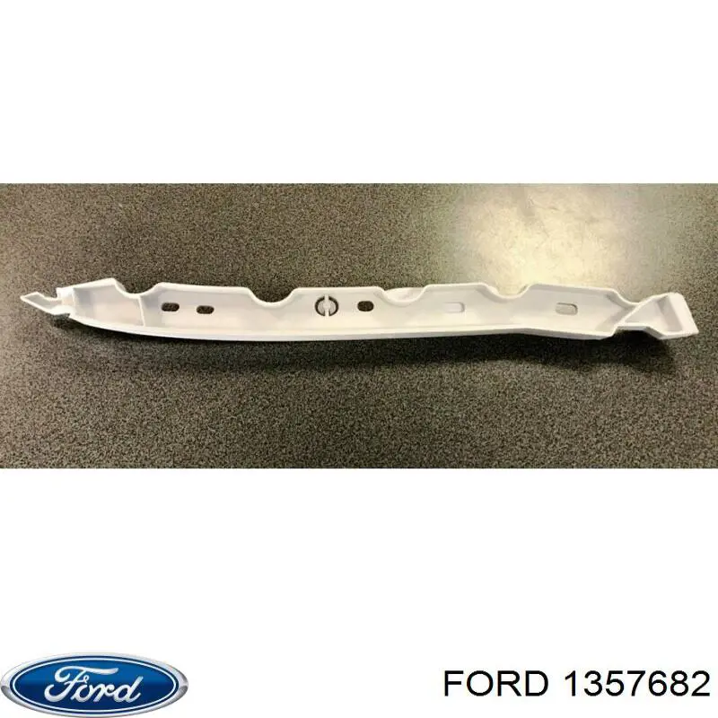 Праве кріплення переднього бампера Ford 1357682 ціна, від 3.08 USD