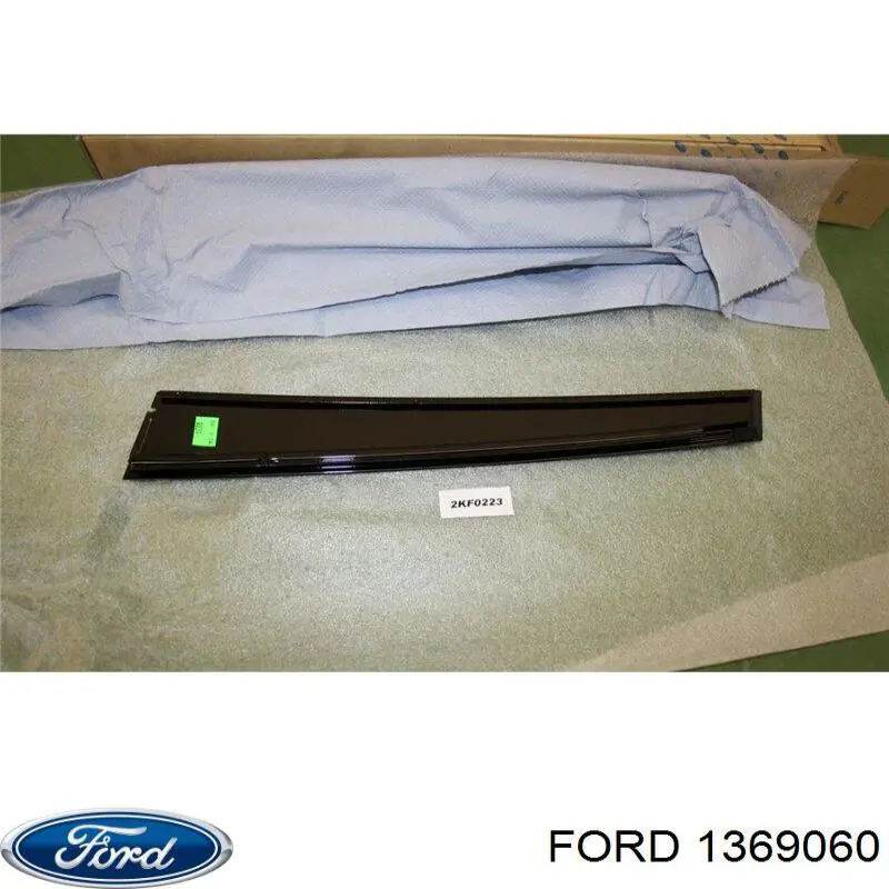 1369060 Ford Накладка передніх дверей, лівих, вертикальна