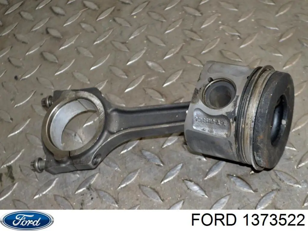 Поршень в комплекті на 1 циліндр, STD 1373522 Ford