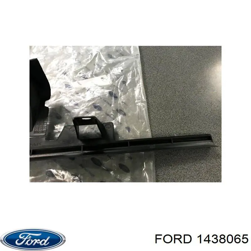 Купити 1438065 Ford Повітропровід (дефлектор) радіатора, лівий
