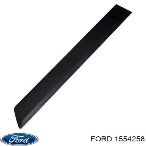 1379876 Ford молдинг задніх правих дверей