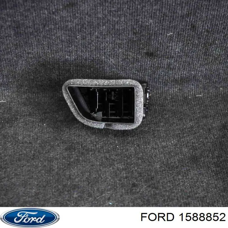 Болт переднього важеля 1588852 Ford