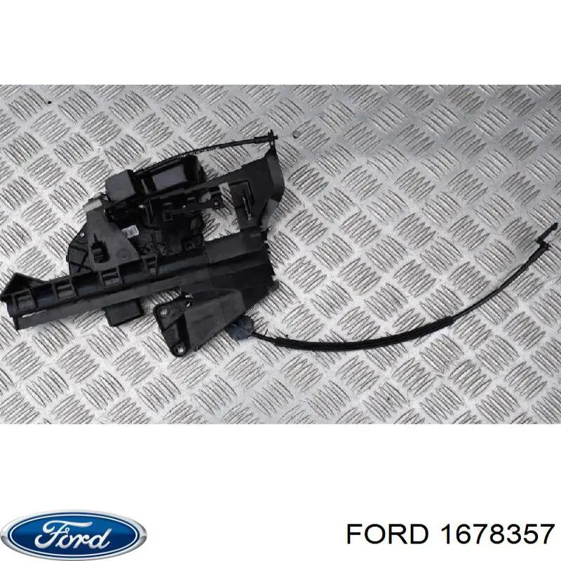 1678357 Ford скло лобове