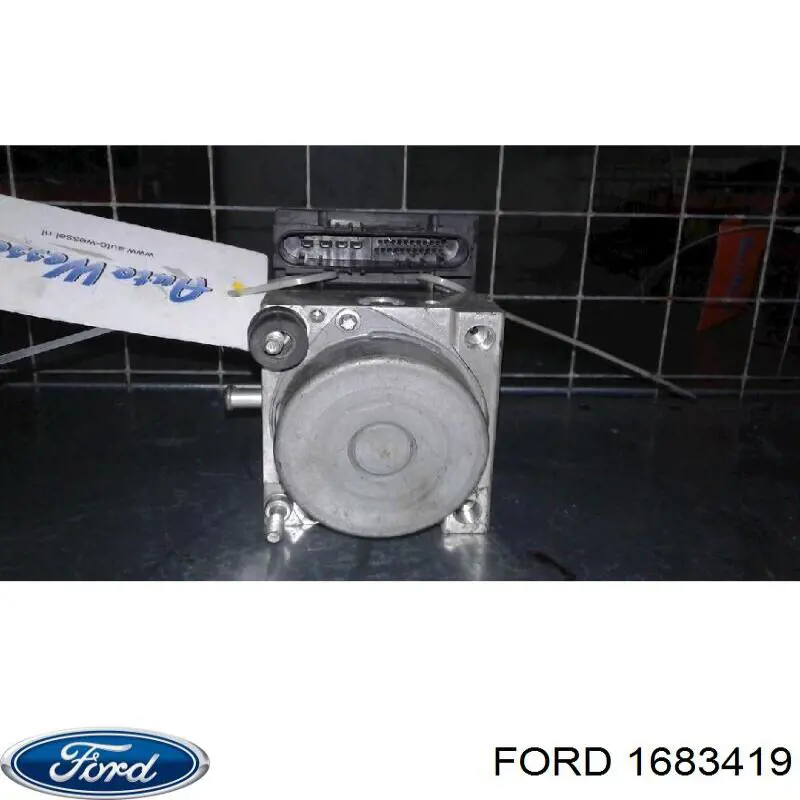  AG913K305AA Ford